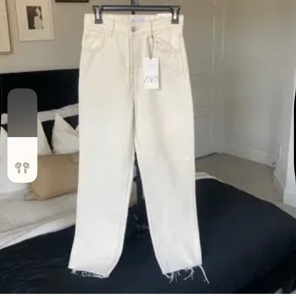 Zara Cream Frayed Hem Jeans